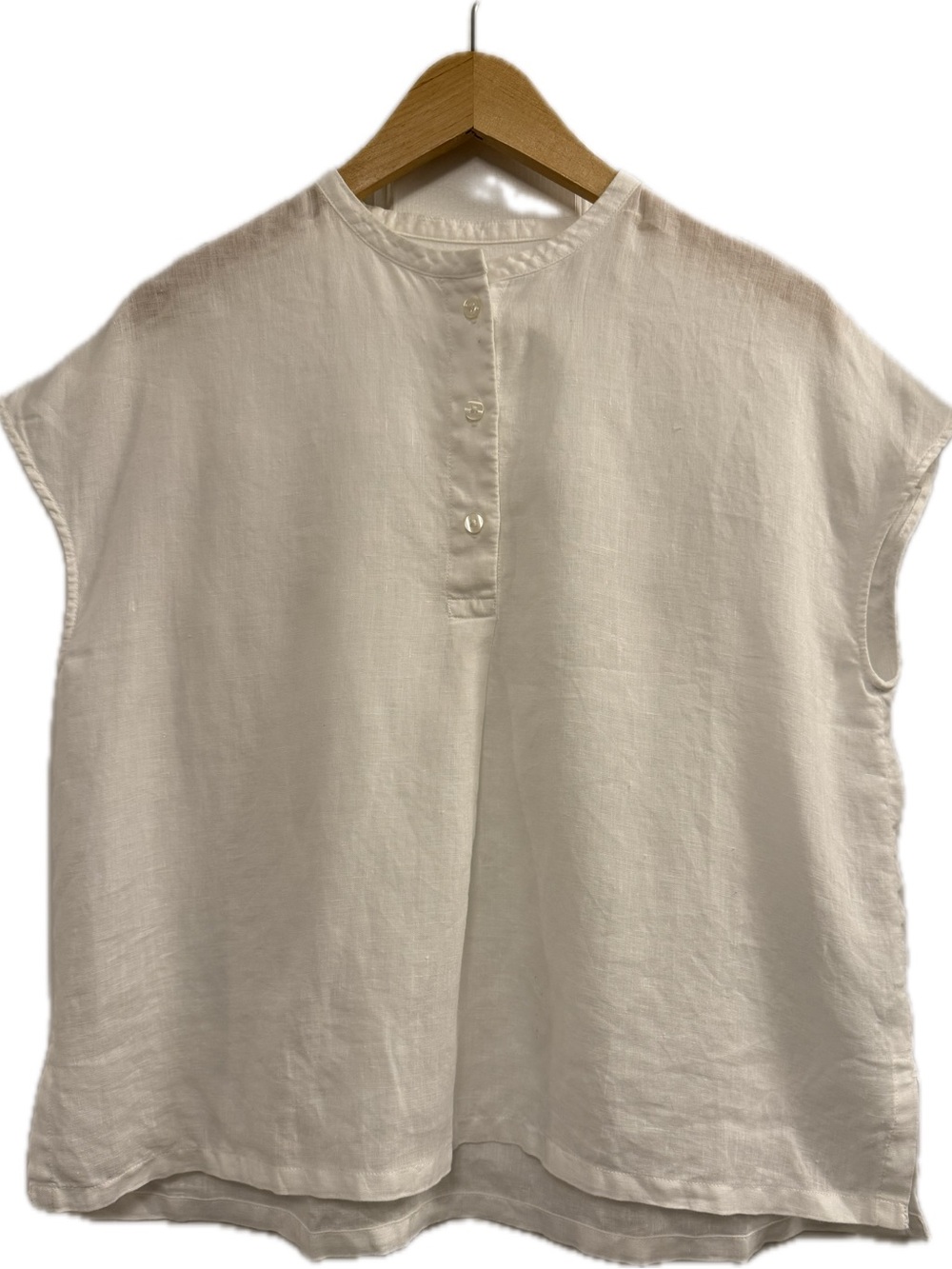 MUJI White Linen Sleeveless Blouse